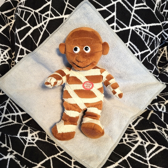 ⚡3/$10⚡ THE MUMMY 9" Plush Doll with Sound Effects - Picture 1 of 3